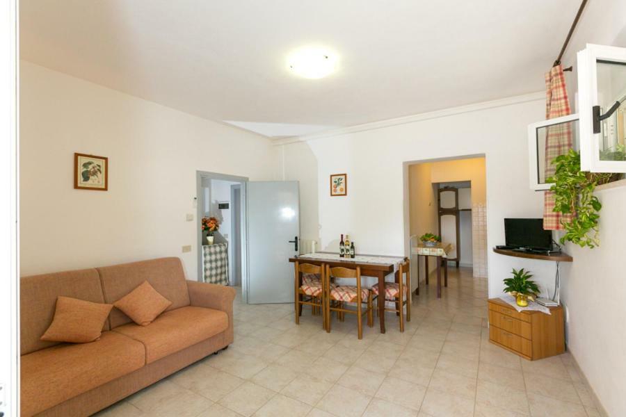 Agriturismo Case Nuove Castellina Marittima Exterior foto